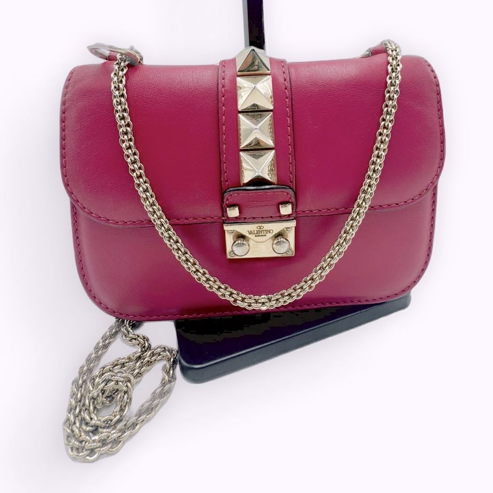 Auth Valentino Garavani Fuchsia Rockstud Small Flap Glam Lock Shoulder Bag